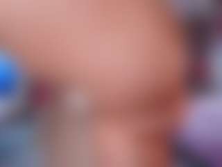 Live cam show with makotomai - Bedroom Asian on Streamer API