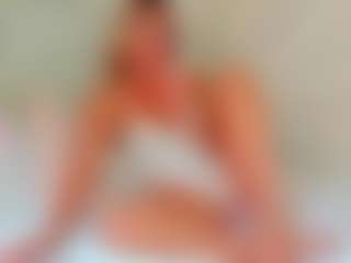 EllisaCherry's Live Sex Cam Show