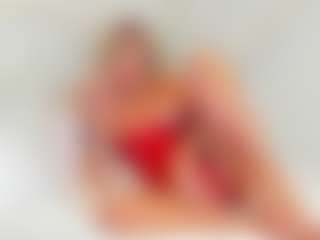 Live cam show with EllisaCherry - HD on Livezox
