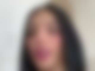 Live cam show with Kira Lopez - Asian Amateur on Fling VIP Chat