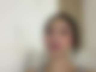 Live cam show with Kira Lopez - Asian Teen (18+) on camtv