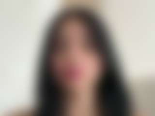 Kira Lopez's Live Sex Cam Show