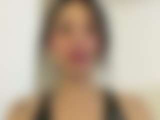 Live cam show with Kira Lopez - Asian Amateur on CamwithHer