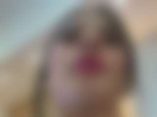 Kira Lopez's Live Sex Cam Show