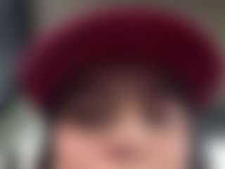 Live cam show with Kira Lopez - Bedroom Asian on Soda Cam