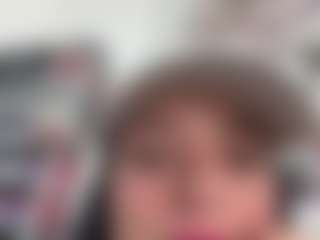 Live cam show with Kira Lopez - Brown Eyes Asian on Big Tits