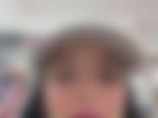 Show de cam en vivo con Kira Lopez - Asian Squirt en Camsoda