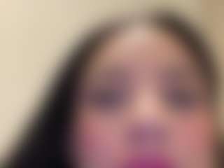 Kira Lopez's Live Sex Cam Show