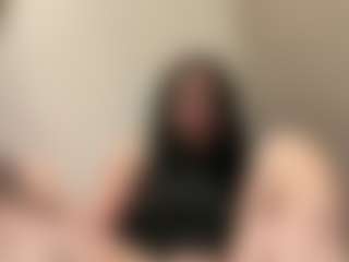 Kira Lopez's Live Sex Cam Show