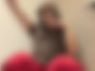 Live cam show with Kira Lopez - Lovense Latina on Camsoda | colombia