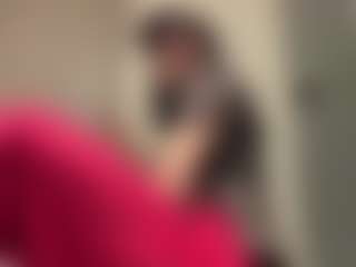 Kira Lopez's Live Sex Cam Show