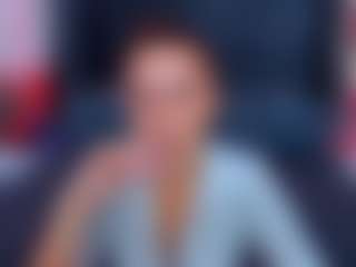 RebeccaDiamond18's Live Sex Cam Show