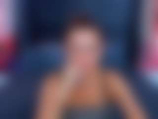 Live cam show with RebeccaDiamond18 - Average on Camming Site