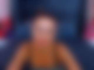 Live cam show with RebeccaDiamond18 - Small Ass on WildCum