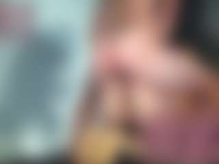 Rhi Connor MILF webcam performer live streaming