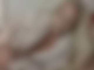 Live cam show with Jordyn Lvee - Granny Blonde Hair on Camsoda