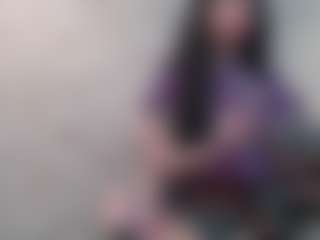 Live cam show with Rav3nnn - Latina on xDating
