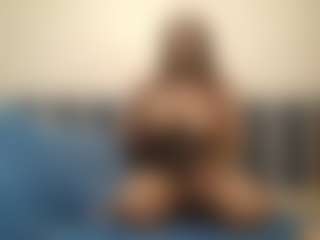 playwitme2000's Live Sex Cam Show