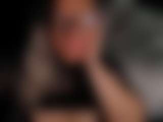 Live cam show with Foxxy-Lady - Thong on Soda Cam