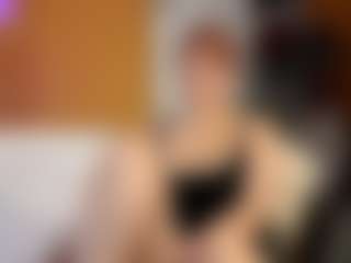 Live cam show with olisunny - Submissive on Camsoda
