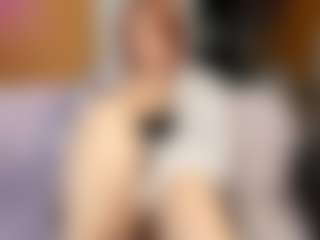 olisunny MILF webcam performer live streaming