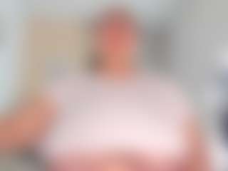 Live cam show with Karla-Lane2 - MILF on xDating