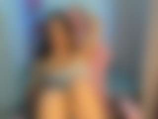 Live cam show with Mariangel-3 - Nipple Piercings on friskycurves.com