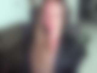 Live cam show with maryjannexx - Brown Hair on TeamSkeetLive