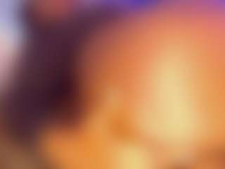 Live cam show with VictoriiaHill - Belly on Camsoda