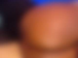Live cam show with VictoriiaHill - Belly on Camsoda