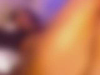 Live cam show with VictoriiaHill - Belly on Pornisteam.com