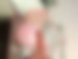 Live cam show with maeve-ds - Ebony Petite on fuck-show.com