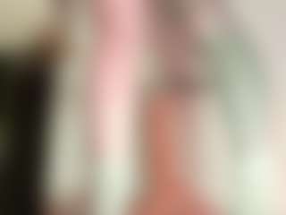 Live cam show with maeve-ds - Ebony Petite on xfollow cams
