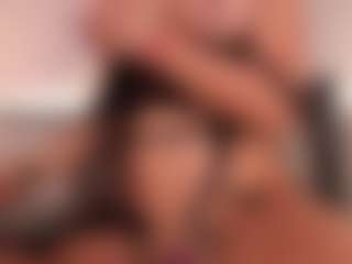 Live cam show with Agata Duque - Petite on CamSodaAdn