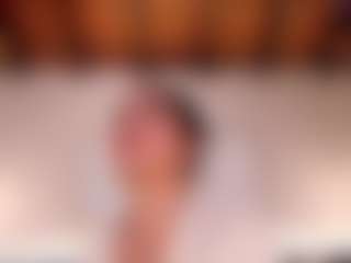 Live cam show with Agata Duque - Granny on Milf Play