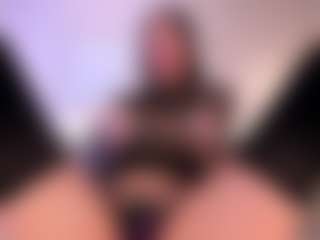 Agata Duque MILF webcam performer live streaming