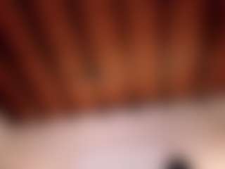 Live cam show with Agata Duque - Granny Petite on madthumbs