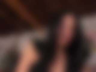Live cam show with Agata Duque - Granny Petite on Camversity
