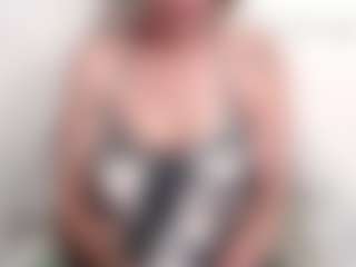 Live cam show with samanthawhatson - Tattoos Granny on AdultVida.com