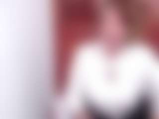 Live cam show with samanthawhatson - Spy Granny on Dolls Live