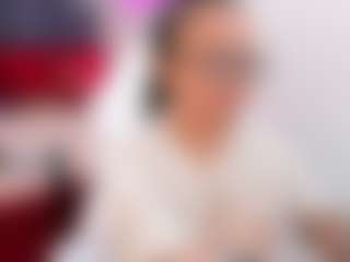 Live cam show with Anny - Asian on Hubzter Live