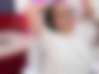 Live cam show with Anny - Smoking on dropp.cam