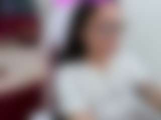 Live cam show with Anny - Normal on TeamSkeetLive