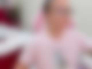 Live cam show with Anny - Smoking on Soda Cam