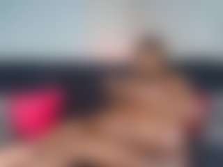 Live cam show with JadeWright - Ebony on SmokeAndPoke | netherlands