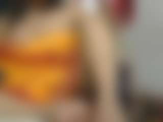 shakshi67 MILF webcam performer live streaming