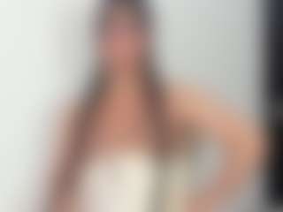 bella_adamss_'s Live Sex Cam Show