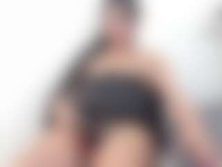 bella_adamss_'s Live Sex Cam Show