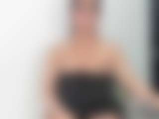 bella_adamss_'s Live Sex Cam Show