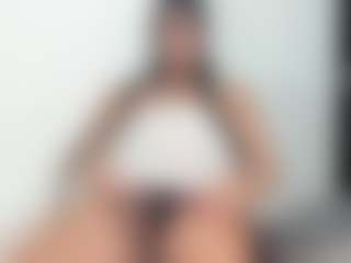 bella_adamss_'s Live Sex Cam Show